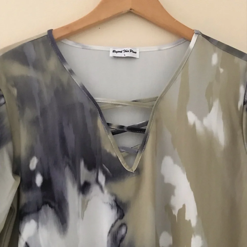 Beyond This Plane Tunic - Picture 4 of 5